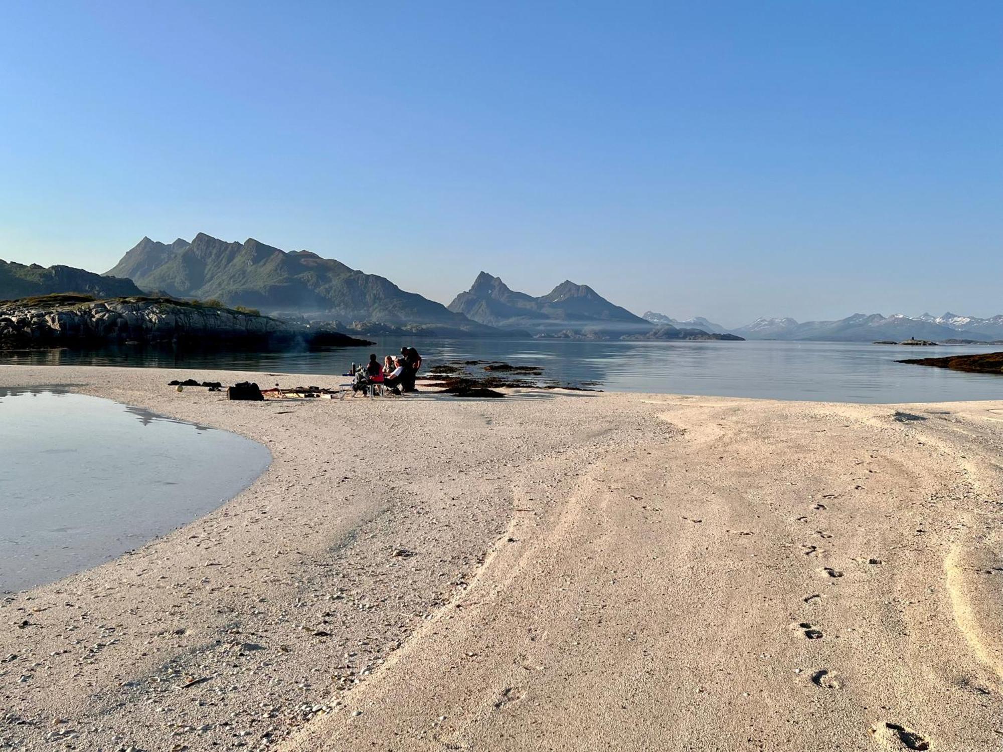 Lofoten And Vesteralen Kveldro Myrland Exterior photo
